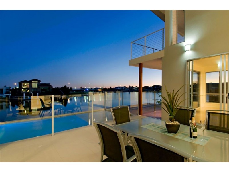 39 Bellanboe Circuit, Pelican Waters QLD 4551