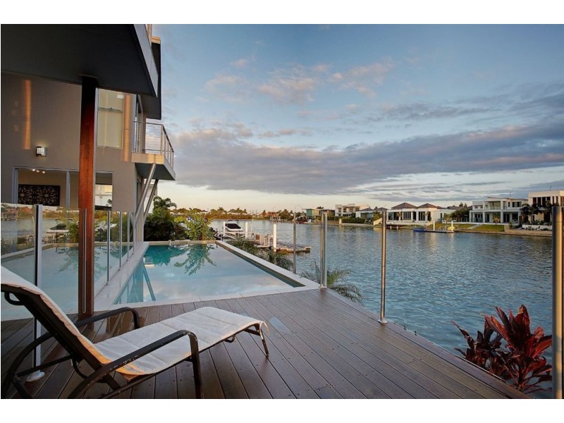 39 Bellanboe Circuit, Pelican Waters QLD 4551