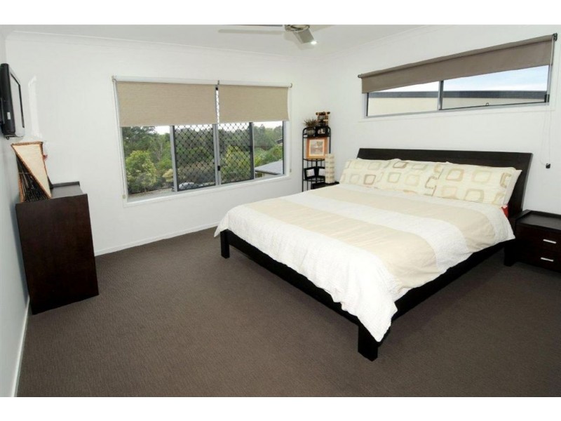 6 The Parkway, Aroona QLD 4551