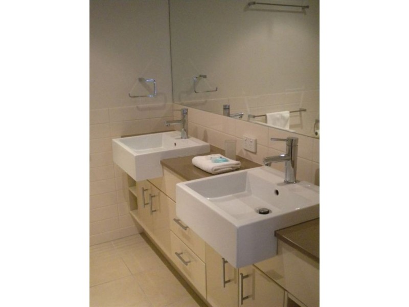 2/16 Orvieto Tce, Kings Beach QLD 4551