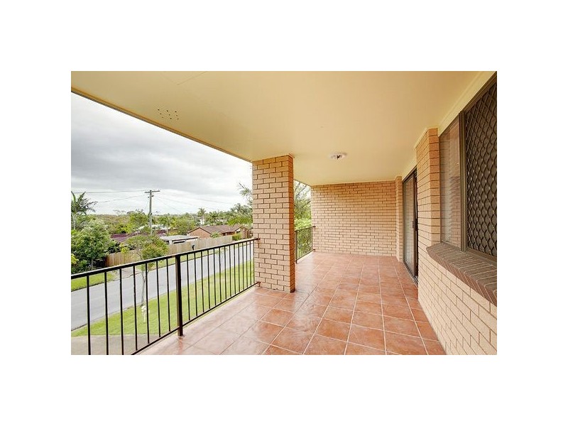 17 Pinaroo Street, Battery Hill QLD 4551