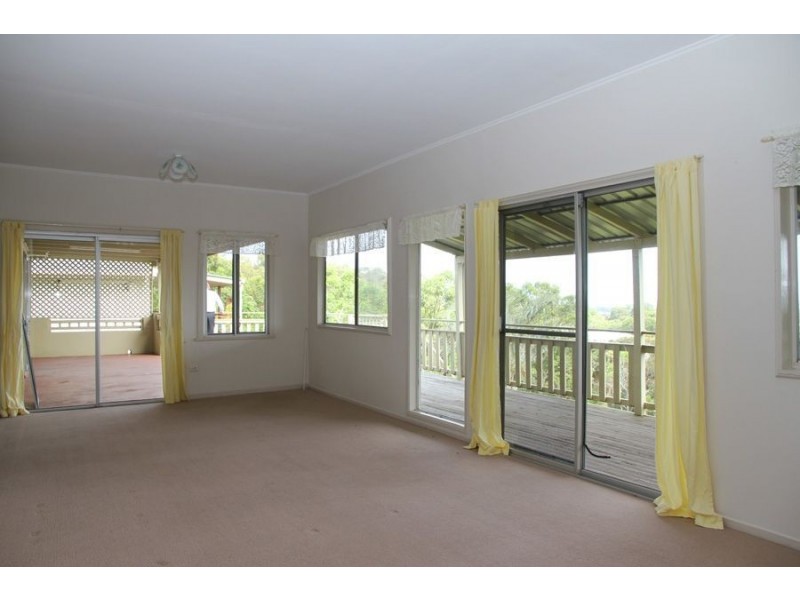 60 Sugar Bag Road, Little Mountain QLD 4551