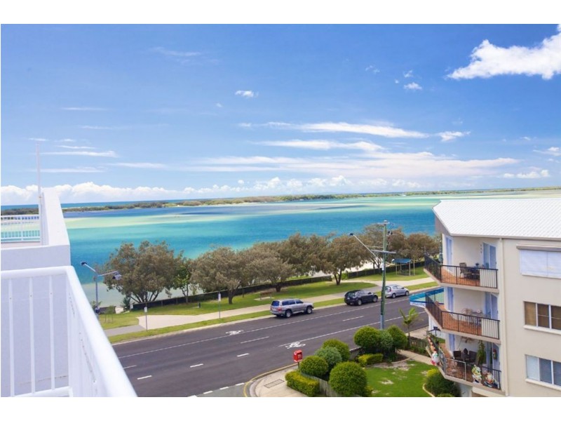13/8 Golden Beach Esplanade, Golden Beach QLD 4551