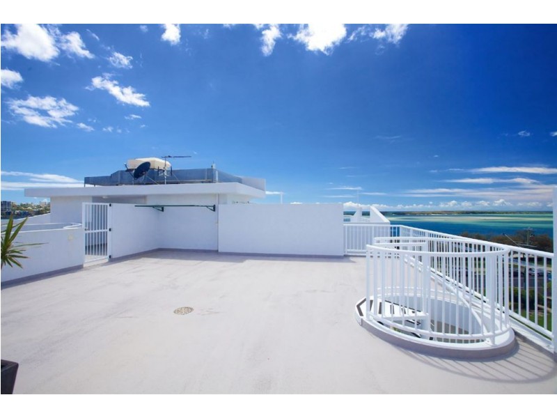 13/8 Golden Beach Esplanade, Golden Beach QLD 4551