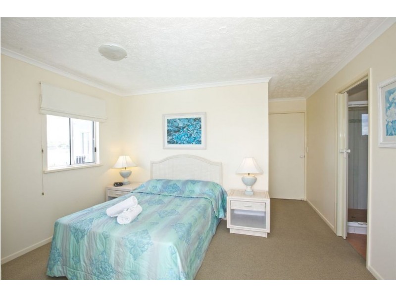 13/8 Golden Beach Esplanade, Golden Beach QLD 4551