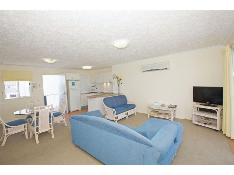 13/8 Golden Beach Esplanade, Golden Beach QLD 4551