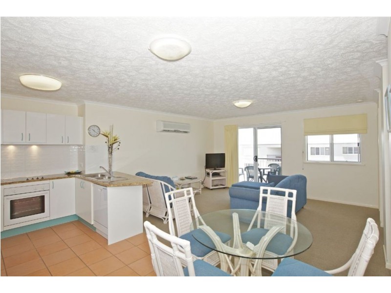 13/8 Golden Beach Esplanade, Golden Beach QLD 4551