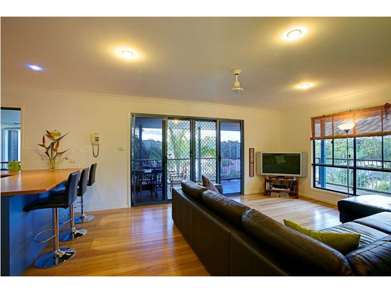 16 Carisbrook Court, Little Mountain QLD 4551