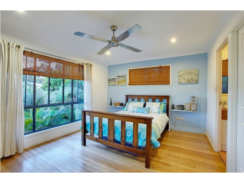 16 Carisbrook Court, Little Mountain QLD 4551
