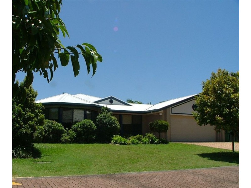 4 Edlundh Court, Pelican Waters QLD 4551
