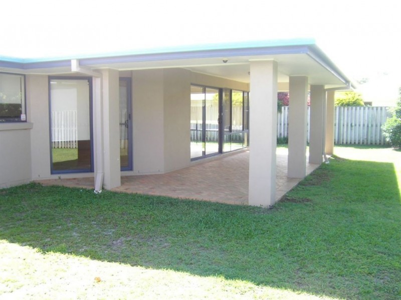 4 Edlundh Court, Pelican Waters QLD 4551