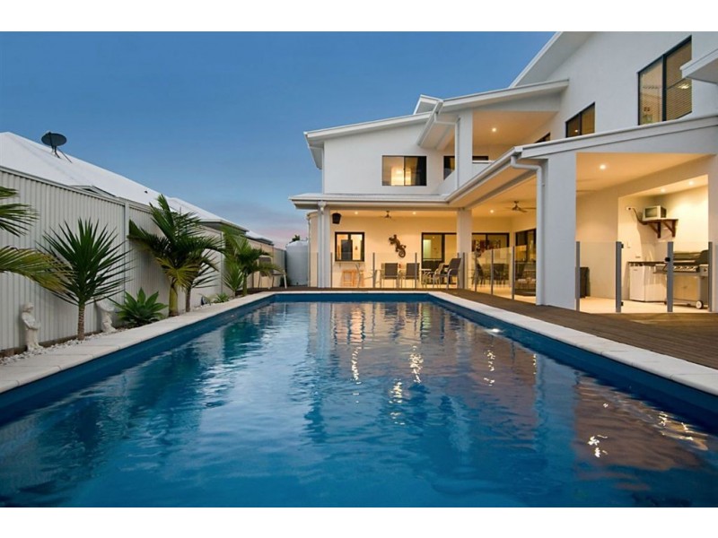 1 Westholme Circuit, Pelican Waters QLD 4551