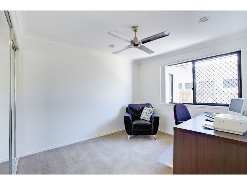 2/10 Tamarind Street, Meridan Plains QLD 4551