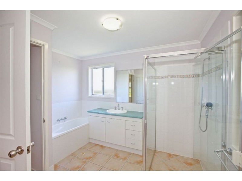 6 Clunie Street, Caloundra West QLD 4551