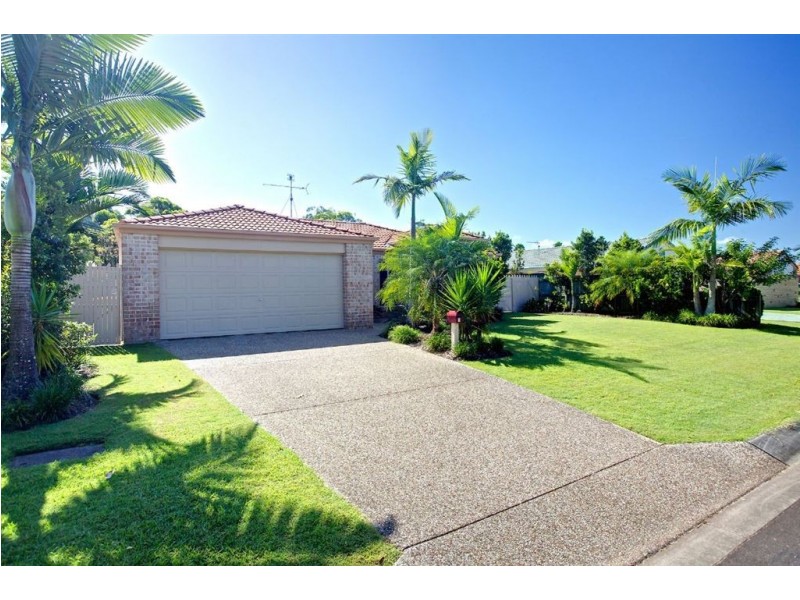6 Livistona Crescent, Currimundi QLD 4551