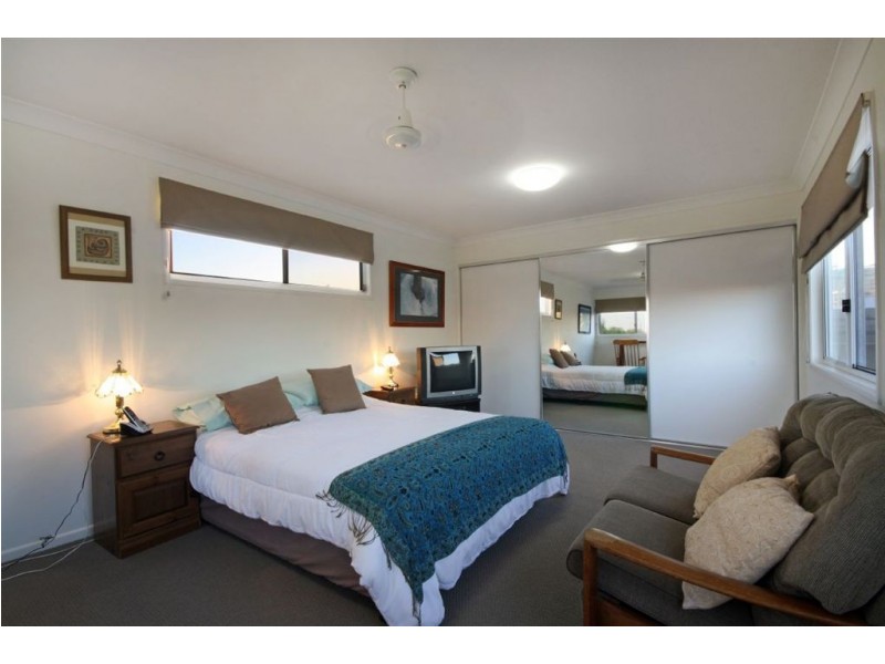 16 Kuthar Street, Pelican Waters QLD 4551