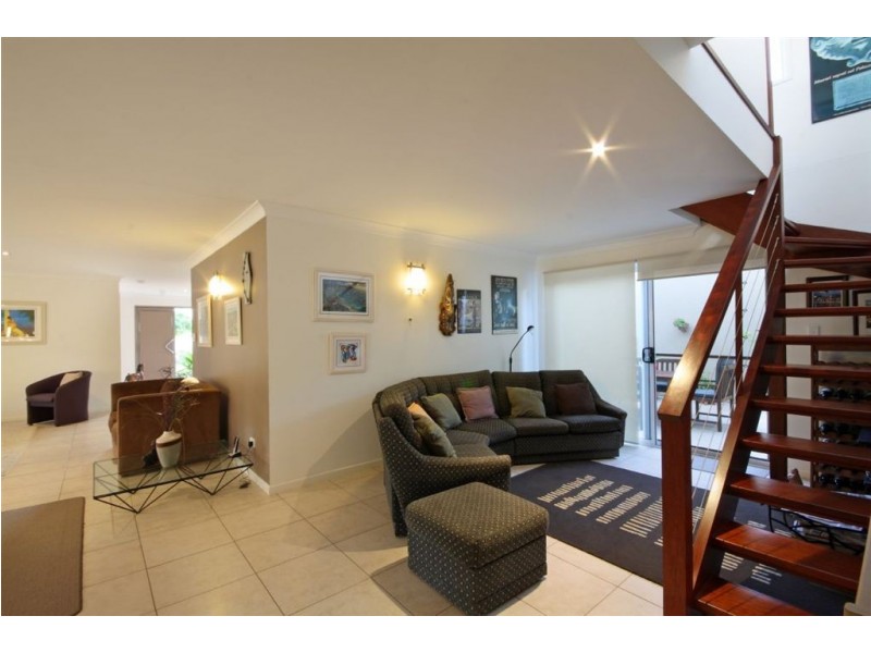 16 Kuthar Street, Pelican Waters QLD 4551