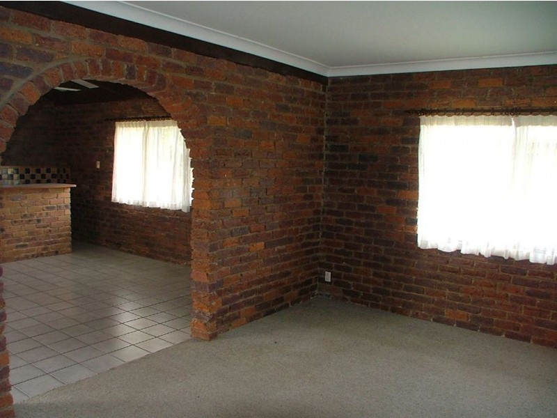 19 Trundle Street, Dicky Beach QLD 4551