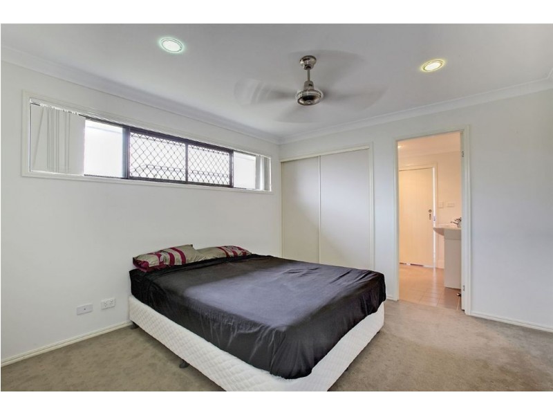 1/10 Tamarind Street, Meridan Plains QLD 4551