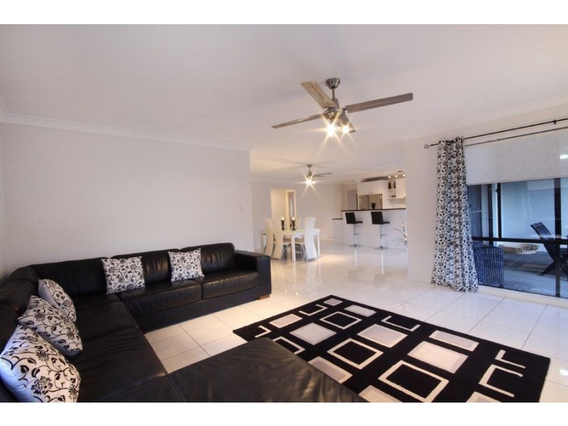 8 Alicia Circuit, Little Mountain QLD 4551