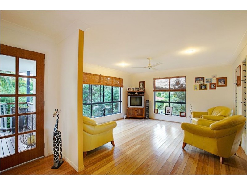 16 Carisbrook Court, Little Mountain QLD 4551