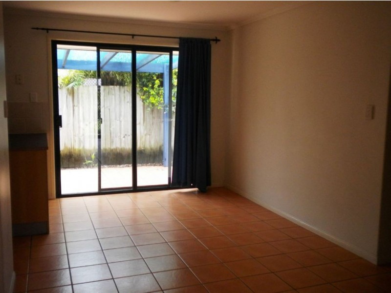 8 Fernleaf Cct, Currimundi QLD 4551