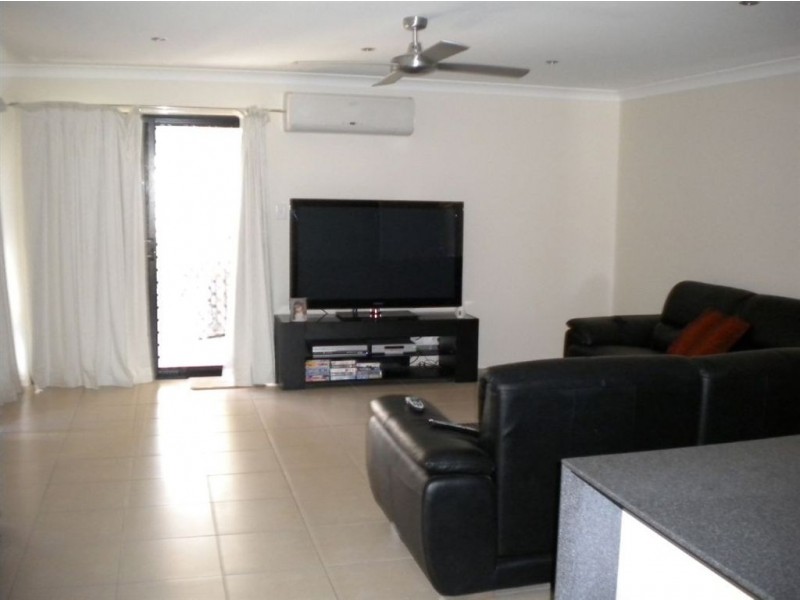 35 Howitt St, Caloundra West QLD 4551