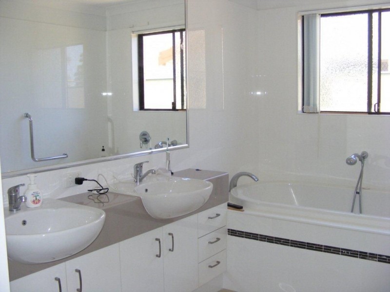 20 Piringa Street, Wurtulla QLD 4575