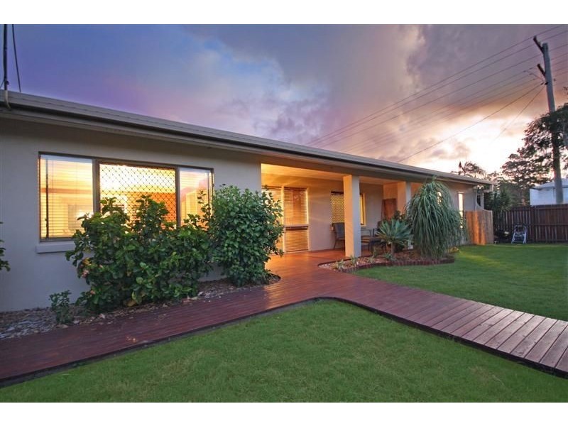 16 Earnshaw Street, Golden Beach QLD 4551