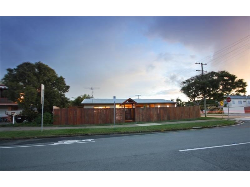 16 Earnshaw Street, Golden Beach QLD 4551