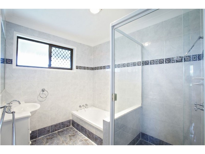 17 Pinaroo Street, Battery Hill QLD 4551