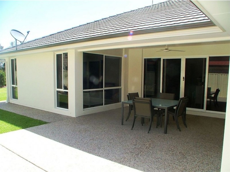 24 Kuthar Street, Pelican Waters QLD 4551