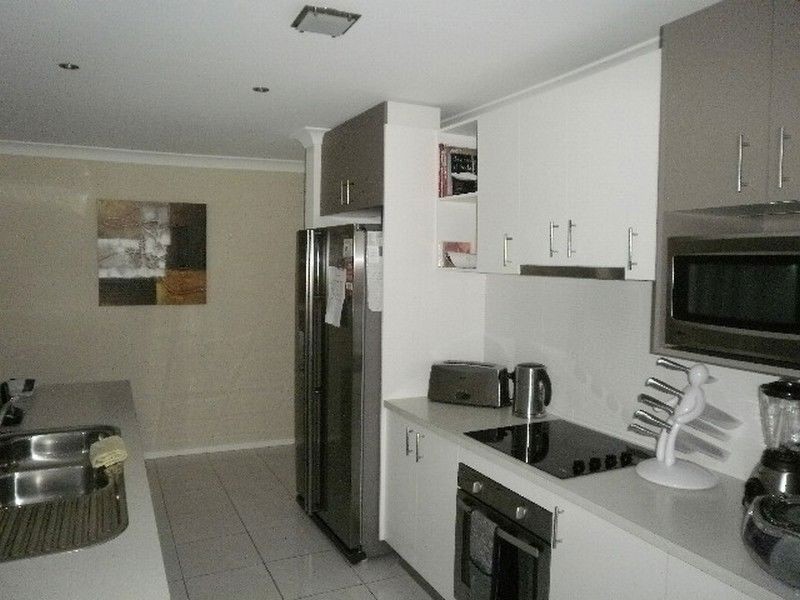 24 Kuthar Street, Pelican Waters QLD 4551