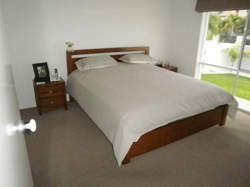 24 Kuthar Street, Pelican Waters QLD 4551