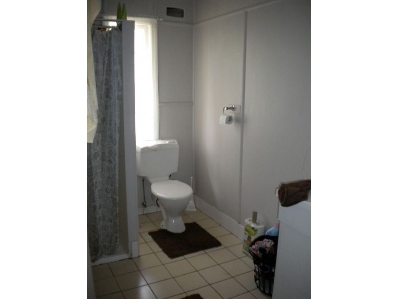 1/1 Mackay Street, Dicky Beach QLD 4551