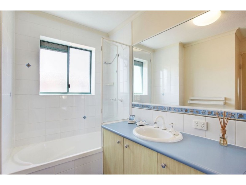 8/22 Warne Tce, Caloundra QLD 4551