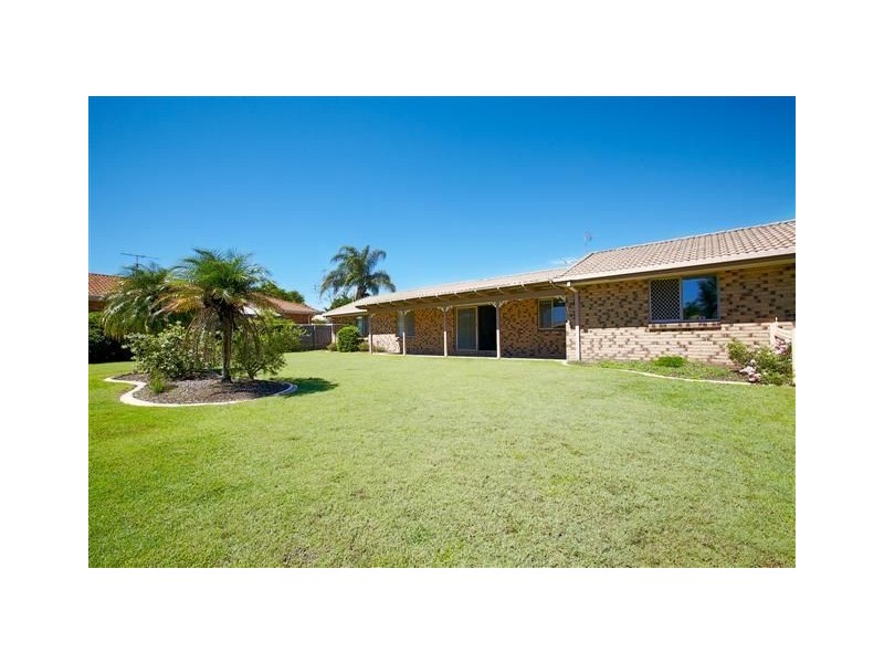 1 Petal Court, Currimundi QLD 4551