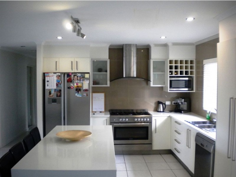 9 Kumala Street, Battery Hill QLD 4551