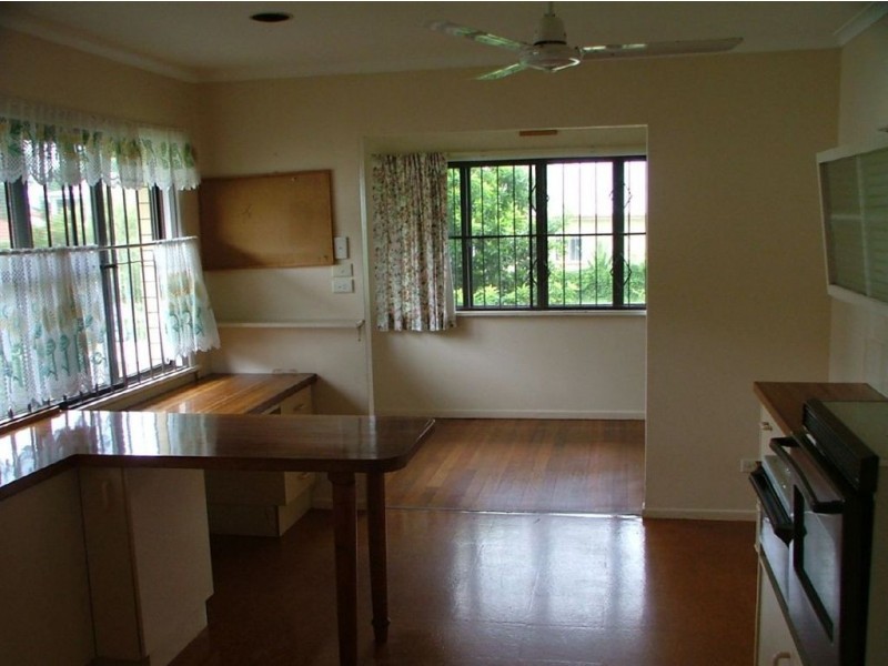 11 Gregory Street, Golden Beach QLD 4551