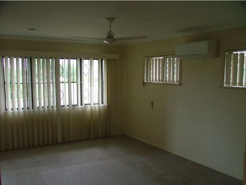 11 Gregory Street, Golden Beach QLD 4551