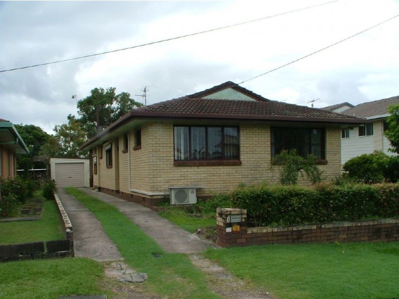 11 Gregory Street, Golden Beach QLD 4551