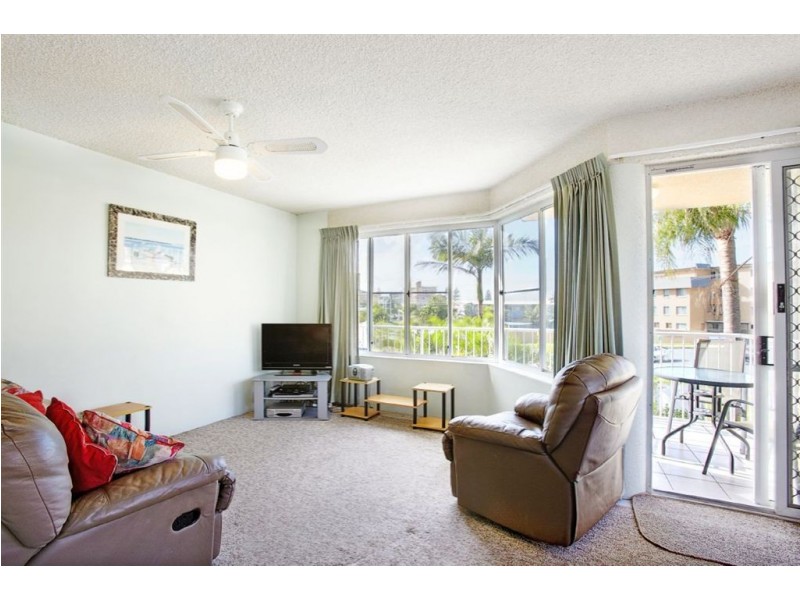 1/1 Saltair Street, Kings Beach QLD 4551