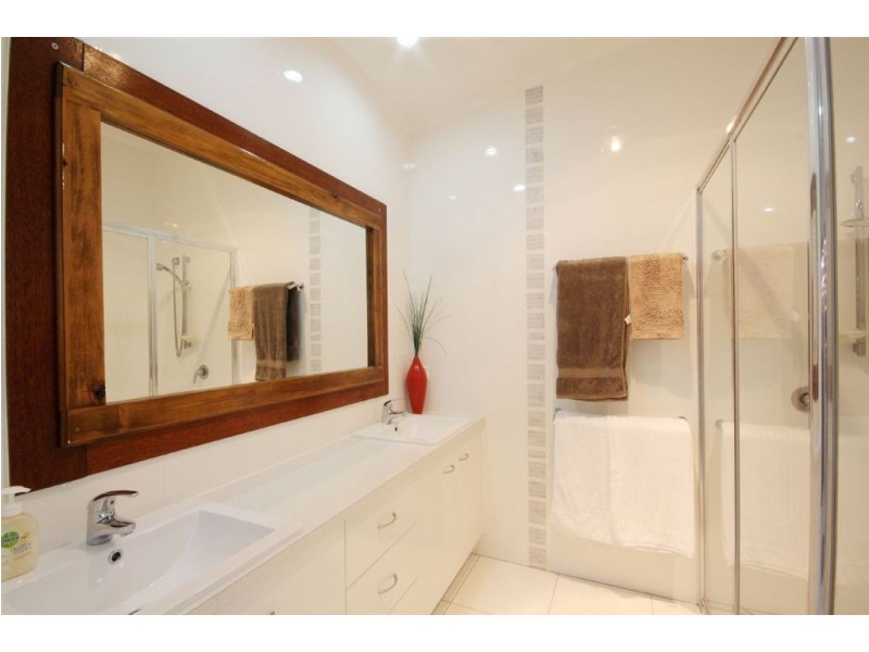 24 Careen Street, Battery Hill QLD 4551