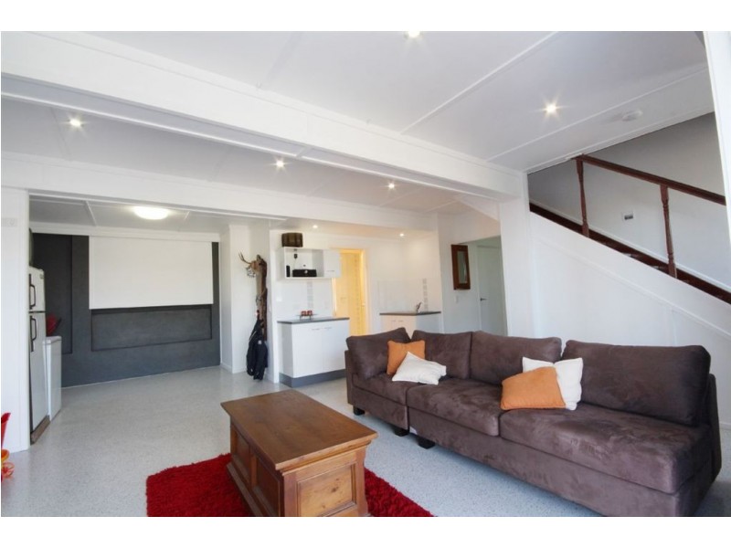 24 Careen Street, Battery Hill QLD 4551