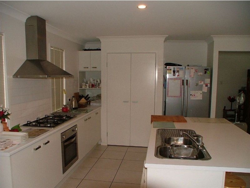 54 Feathertop Circuit, Caloundra West QLD 4551