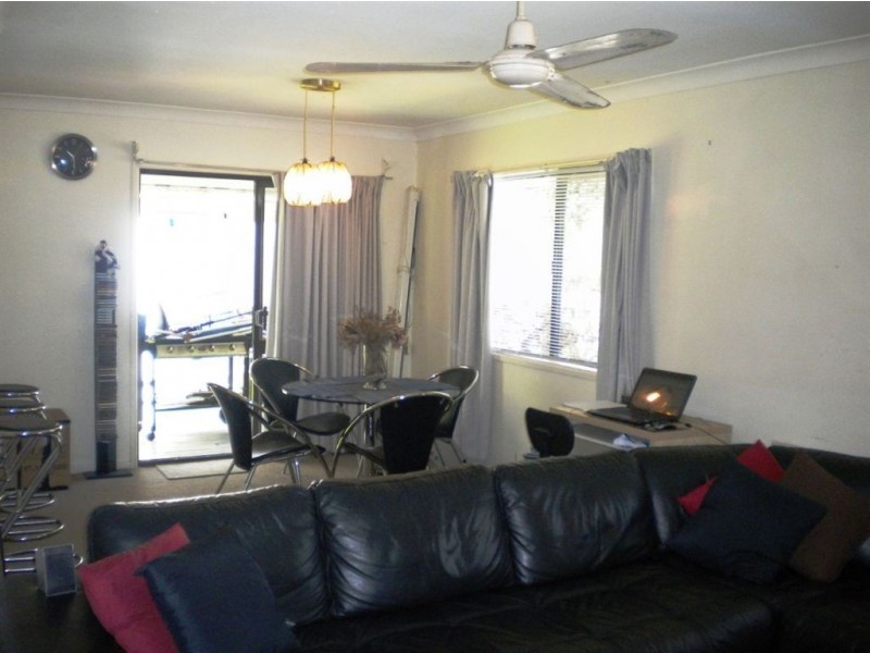 35 First Avenue, Caloundra QLD 4551