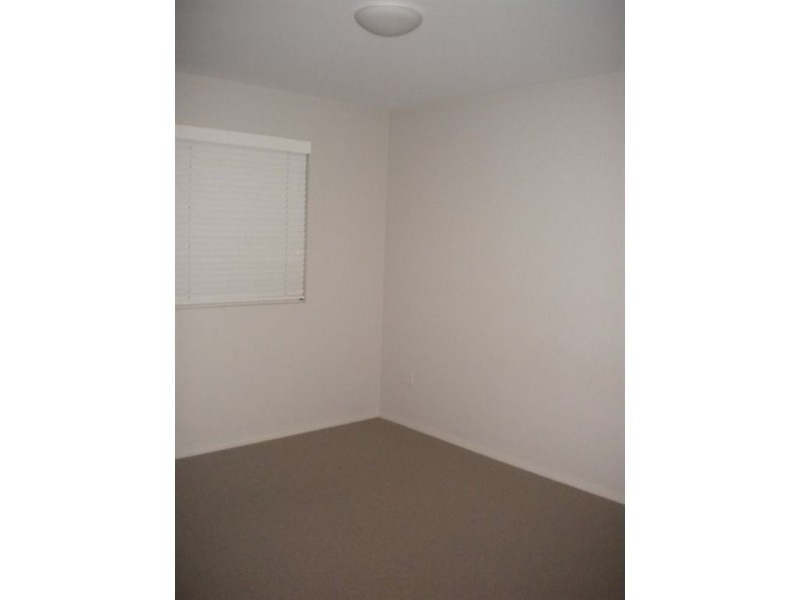 7 Canberra Terrace, Kings Beach QLD 4551