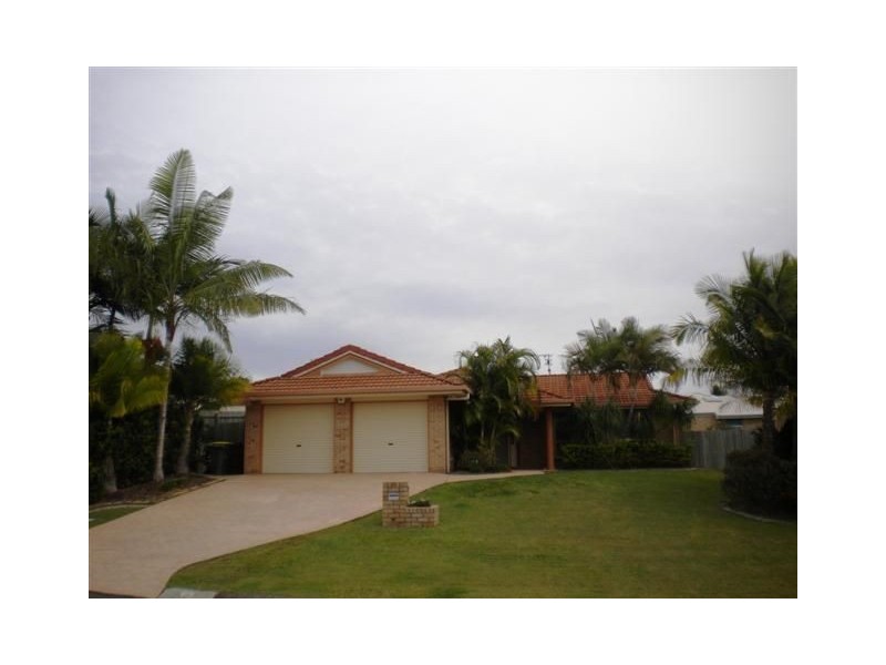 8 Highclare Court, Little Mountain QLD 4551