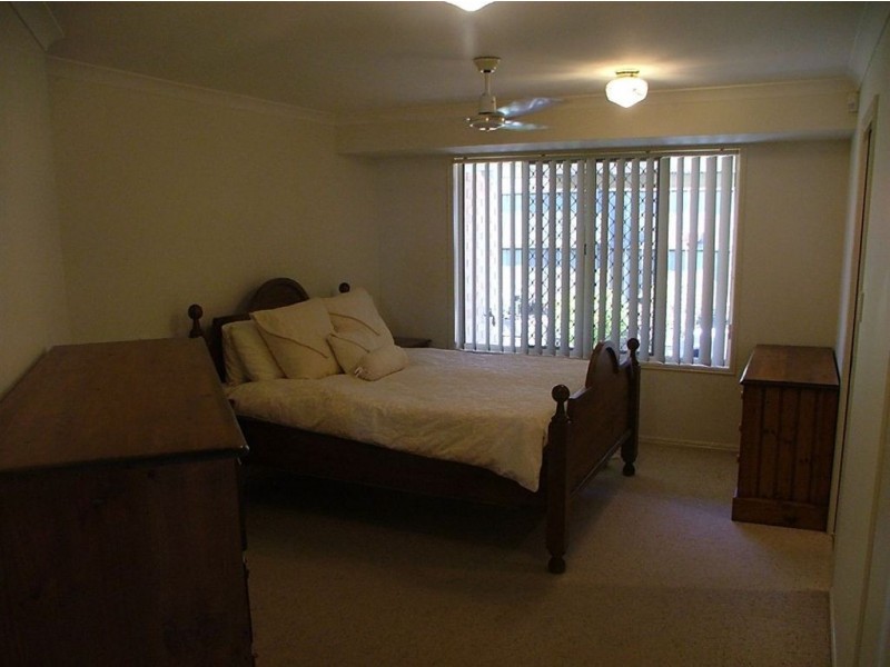 8 Highclare Court, Little Mountain QLD 4551