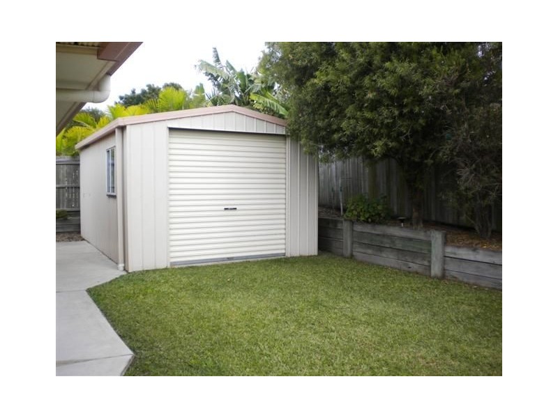 8 Highclare Court, Little Mountain QLD 4551
